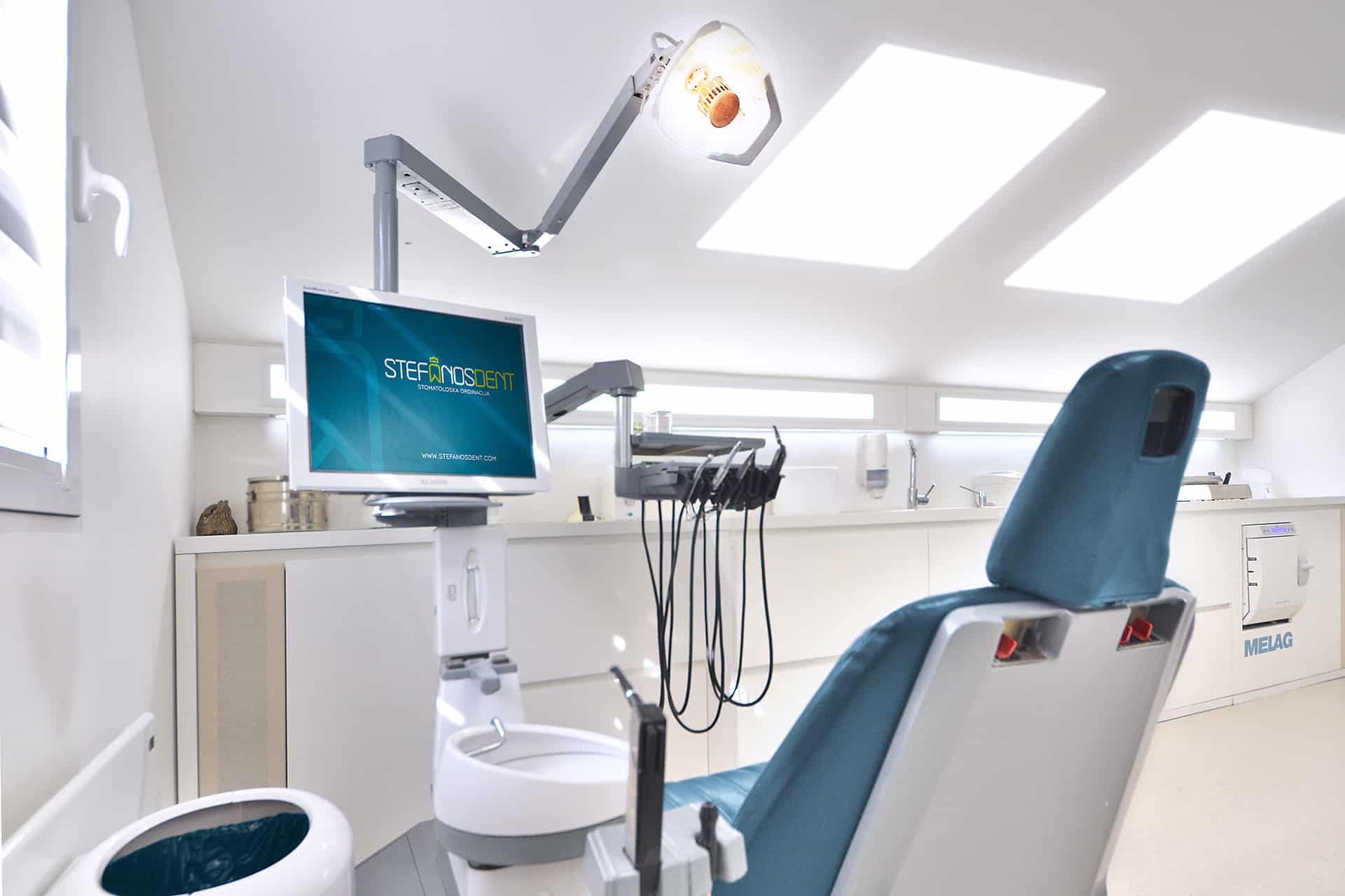 Behandlungsraum der Klinik Stefanosdent in Belgrad
