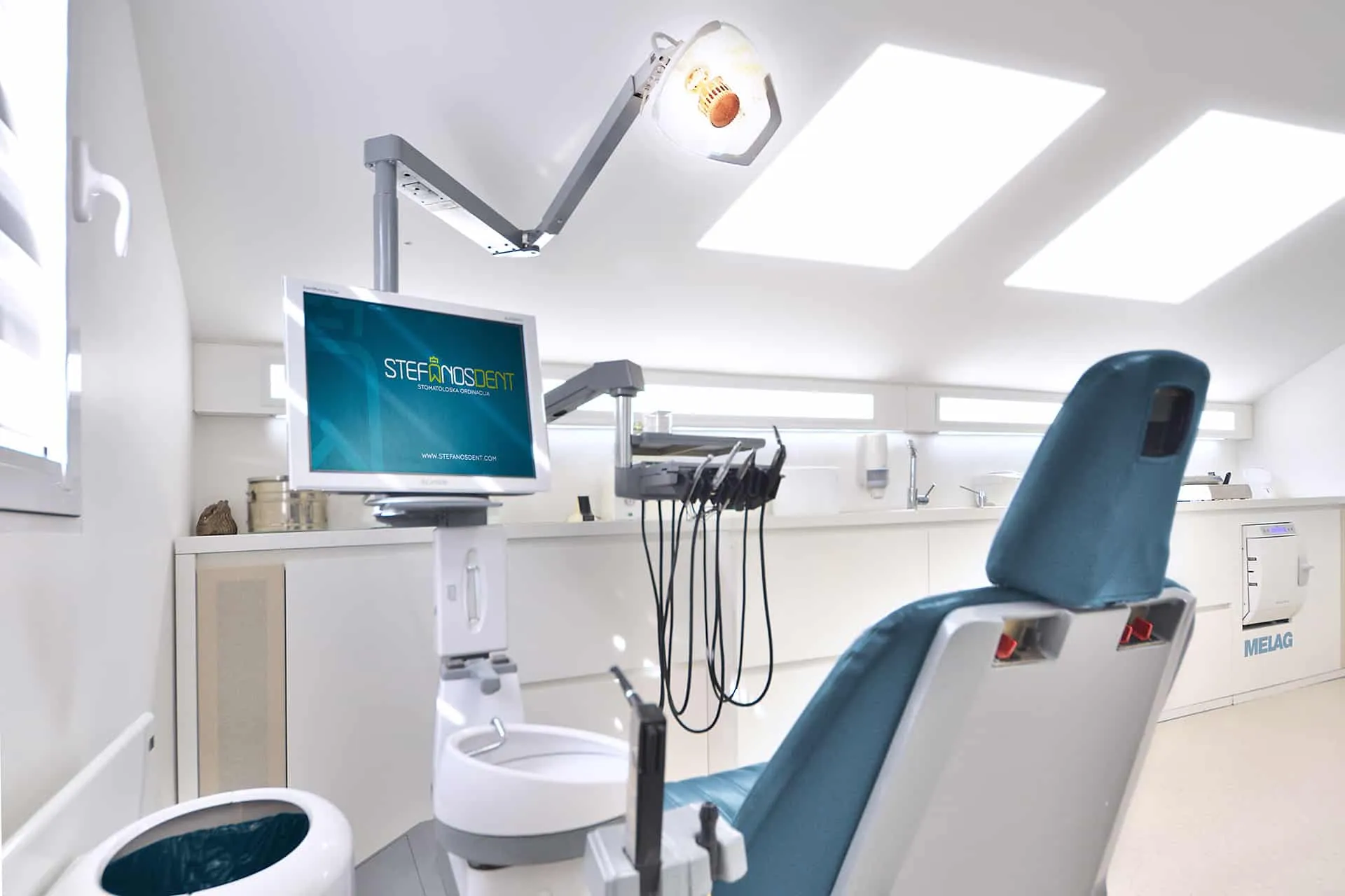 Behandlungsraum der Klinik Stefanosdent in Belgrad